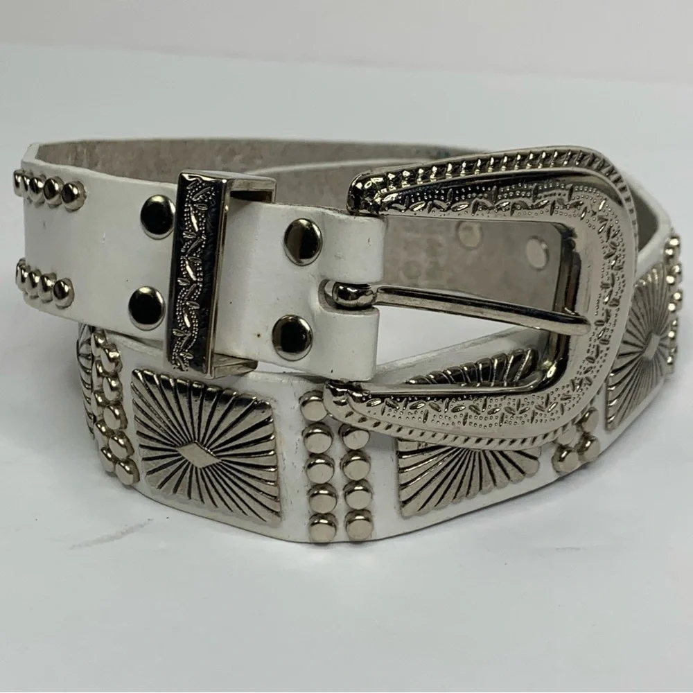 White Leather Western Highly Decorated 206 Silver Rivets 11 Square Accents Belt